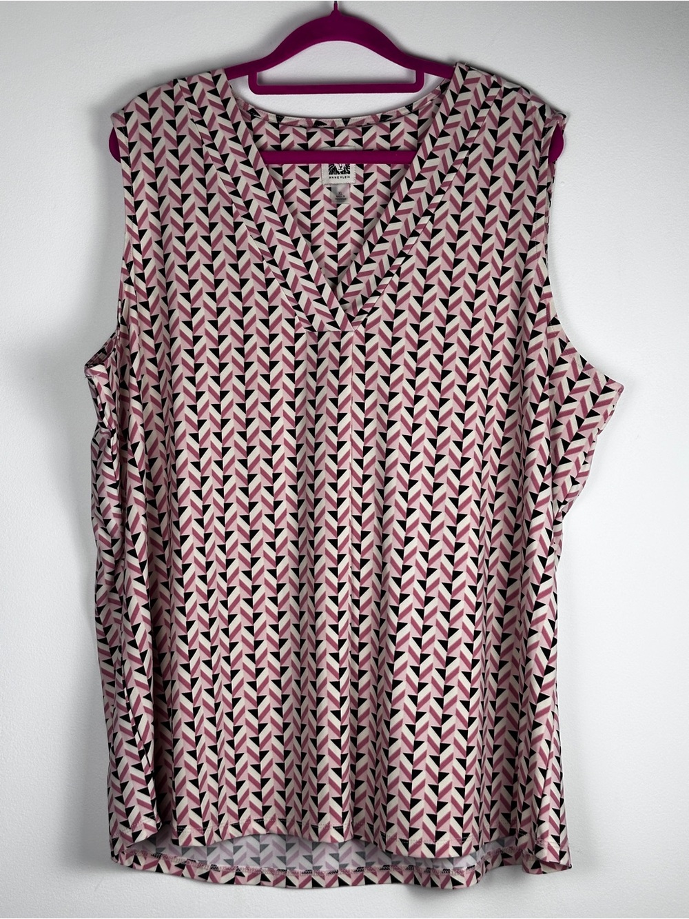Anne Klein Women’s XL Sleeveless V-Neck Blouse Pink Black Geometric Print